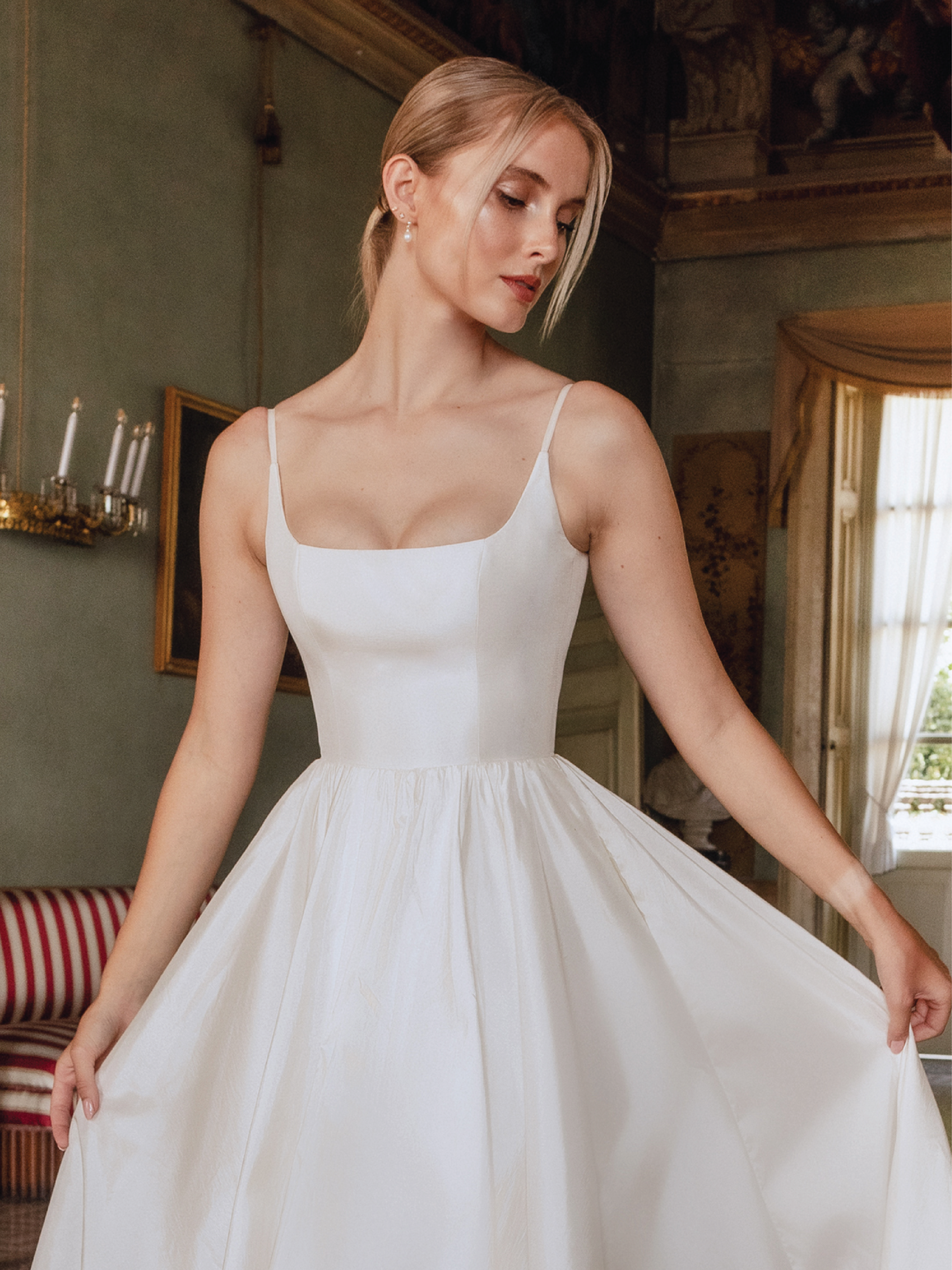 Amelie : A modern taffeta wedding dress with a square neckline and gathered a-line skirt